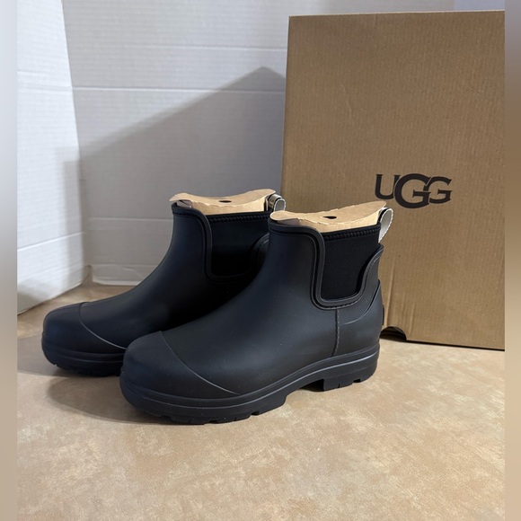 UGG Shoes - UGG Droplet Rain Boots Size 7